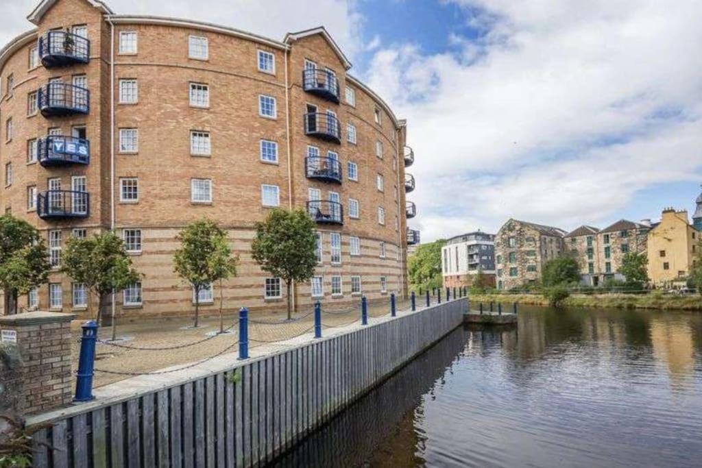 My Waterfront Apartment, Views Over Water Of Leith إدنبرة المظهر الخارجي الصورة