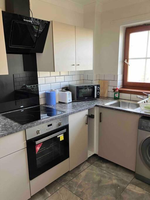 My Waterfront Apartment, Views Over Water Of Leith إدنبرة المظهر الخارجي الصورة