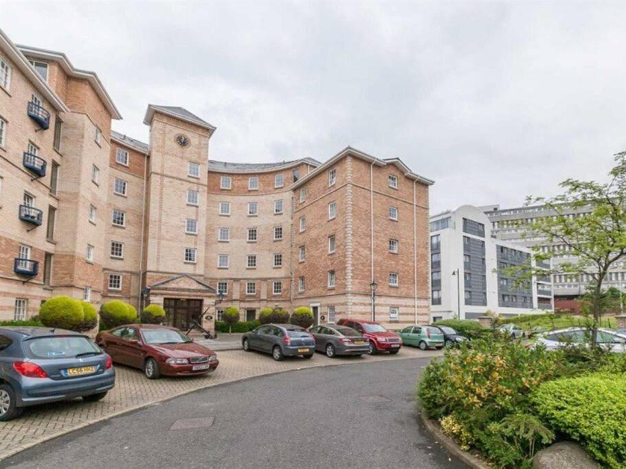 My Waterfront Apartment, Views Over Water Of Leith إدنبرة المظهر الخارجي الصورة
